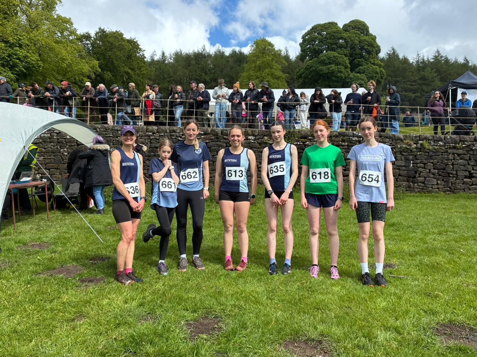 Buxton AC junior athletes together at a fell race