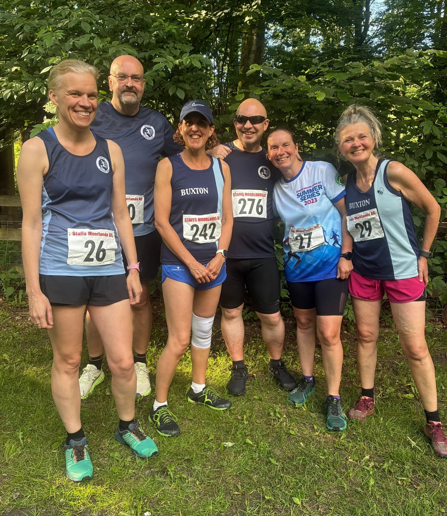 Buxton AC runners at a summer race series